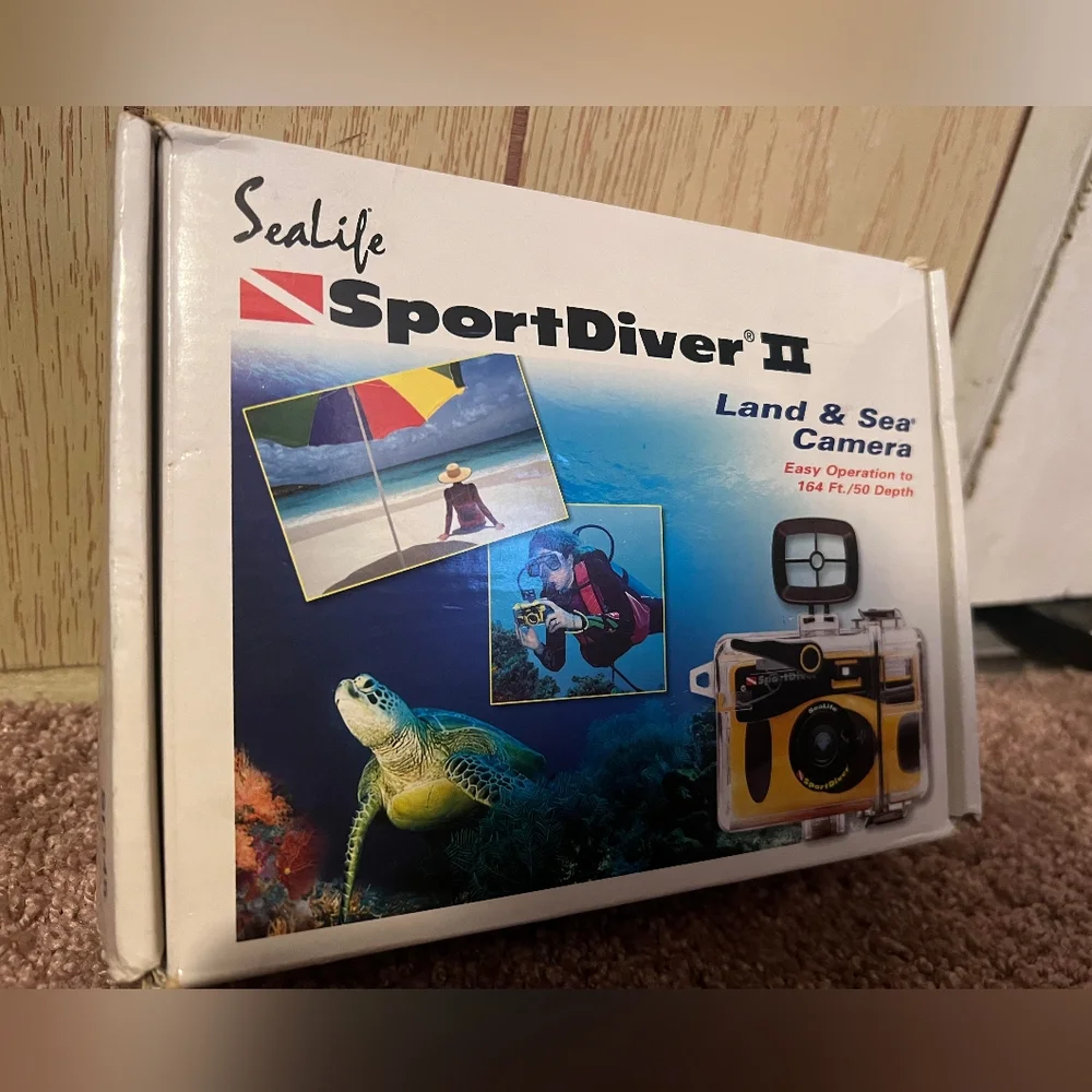 Diving camera
